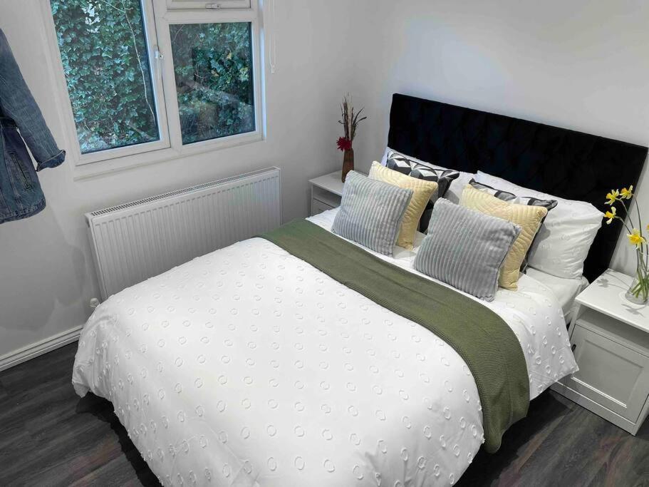 The Cabin Welwyn Garden City Extérieur photo